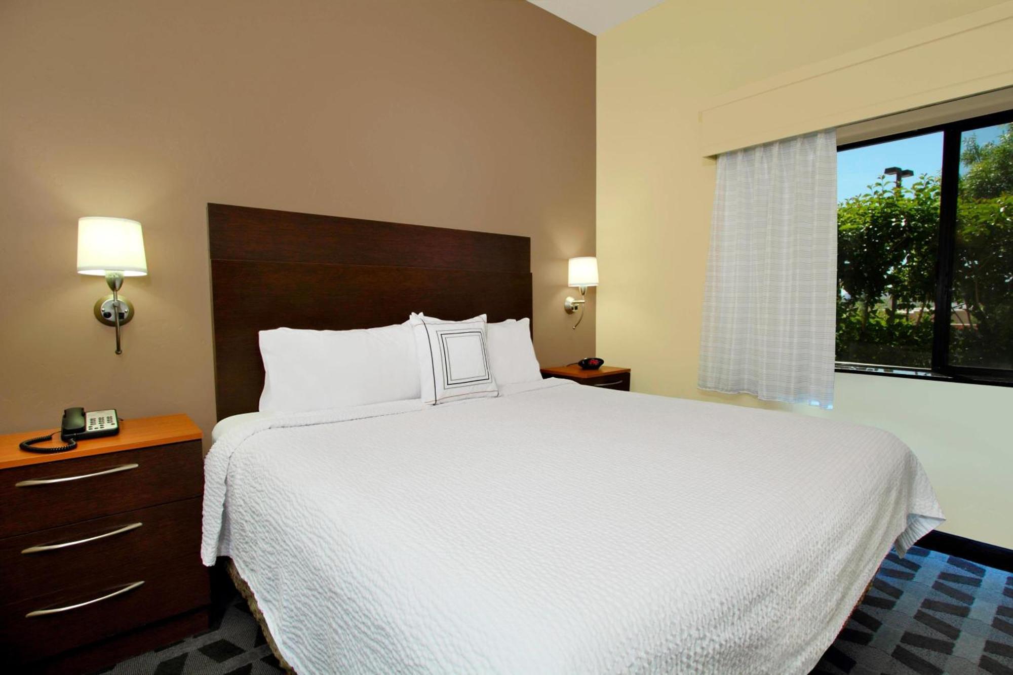 ทาวน์เพลซ สวีท เซนต์จอร์จ Hotel เซนต์ จอร์จ ภายนอก รูปภาพ